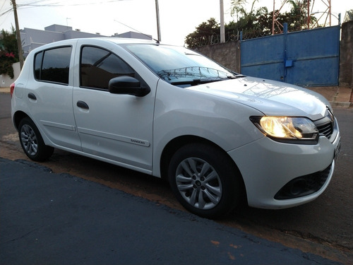 Renault Sandero 2016 1.0 16v Authentique Hi-flex 5p
