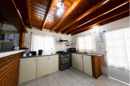 Cabañas En Alquiler Y En Venta En Mar Azul. 2/6/10 Personas.