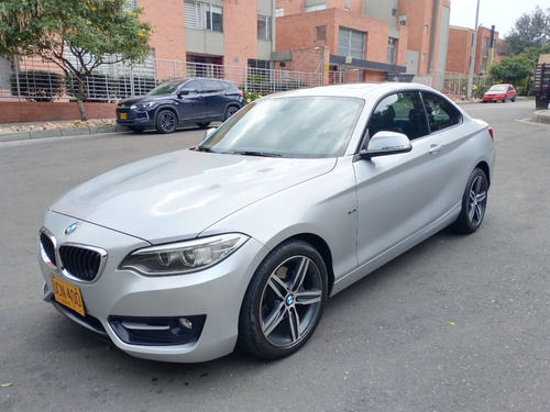 BMW Serie 2 2.0 220i F22 Coupe Sportline