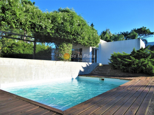 Rincón Del Indio Oportunidad!- Ref: 10437