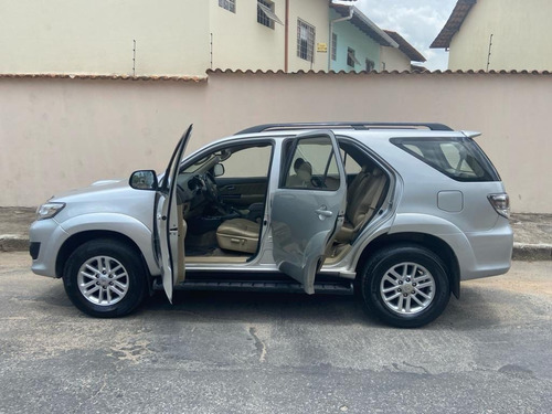 Toyota SW4 3.0 Srv 5l 4x4 Aut. 5p 163 hp