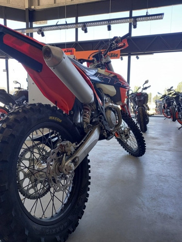 Imagen 6 de 17 de Ktm Exc F 350 2022 Exclusiva En Motoswift