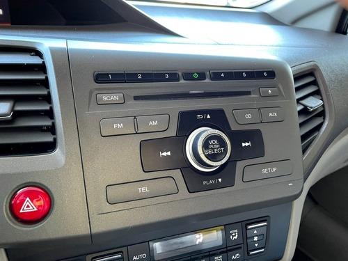 Imagem 6 de 15 de Honda Civic 1.8 Lxs 16v Flex 4p Manual