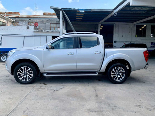 Imagen 4 de 14 de Nissan Np300 Frontier 2018 2.5 Le Aa Mt
