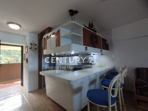Imagen 11 de 14 de Apartamento En Venta En Camuri Chico