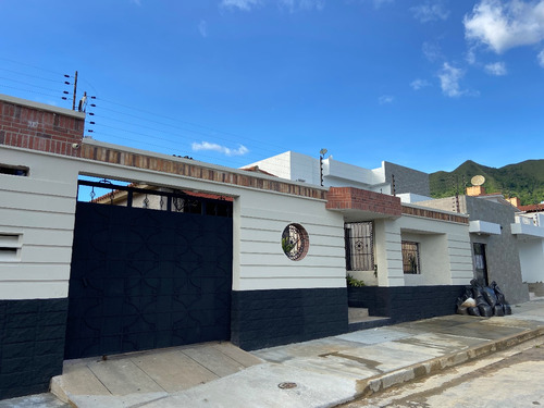 Casa Remodelada En Trigal Norte Urb. Piedra Pintada