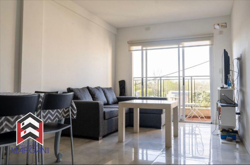 Imagen 2 de 13 de Excelente Departamento 2 Amb Al Cta Fte S/ Avenida