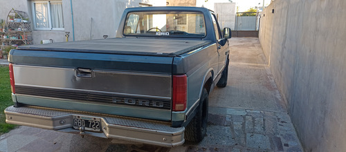 Ford F-100 Xlt