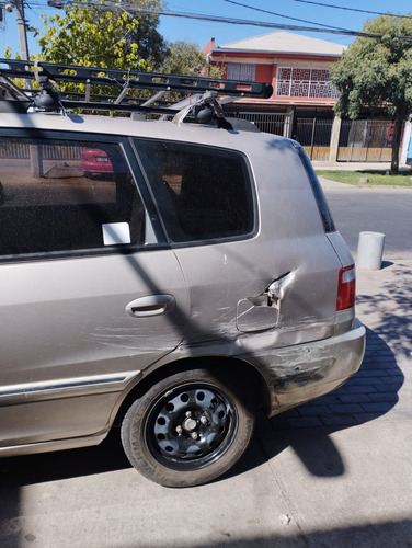 Kia Carens Lx 1.8 Mec 4x2