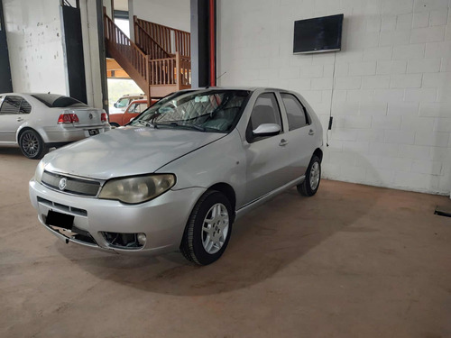 Fiat Palio 1.8 Hlx