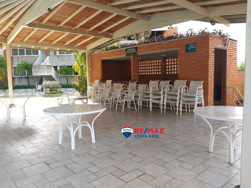 Imagen 10 de 13 de Se Vende Apartamento Comodo En Tucacas, Edificio Isla Nueva.