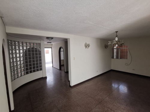 Imagen 5 de 6 de Casa En Renta Zona 2