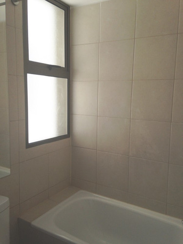 Dpto. En Arriendo 2dorm. 1 Baño. 1est.
