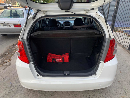 Imagen 10 de 11 de Honda Fit 2011 1.4 Lx Mt