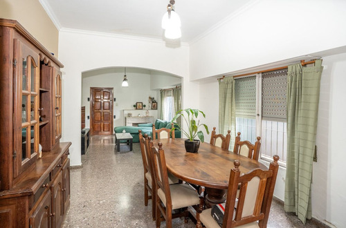 Venta Casa 3 Ambientes Ezpeleta