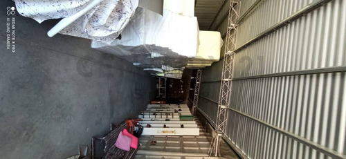 Imagen 5 de 6 de Excelente Terreno Con Dos Galpones Construidos!!!
