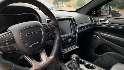 Imagen 8 de 12 de Jeep Grand Cherokee Srt Blindada