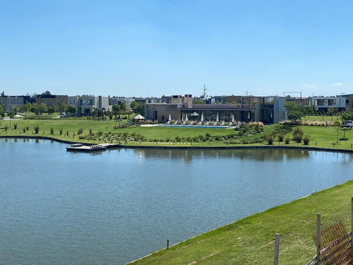 Imagen 3 de 12 de Excelente Lote En El Barrio Castaños