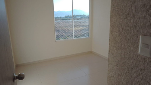 Casa Con Balcón, Acceso A Alberca Y Más. Casa De Dos Recámaras.