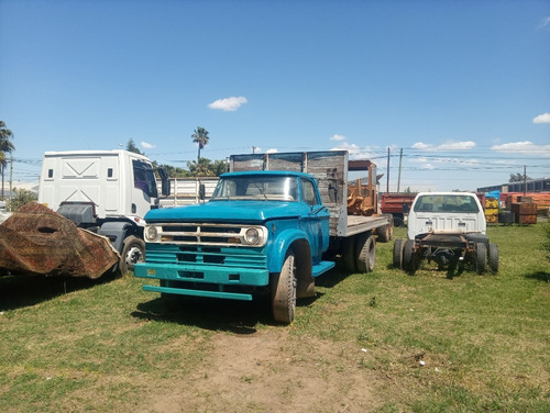 Dodge 800