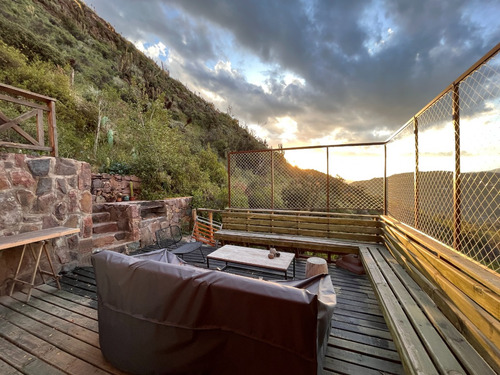 Casa Con Increíble Vista En El Arrayan
