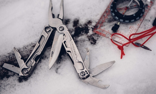 Imagen 5 de 5 de Pinza Multiuso Navaja Leatherman Rev 14 Usos - Local Palermo
