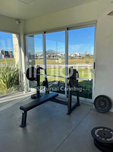 Terreno En Venta Con Fondo A La Laguna Barrio Cerrado La Alameda - Canning