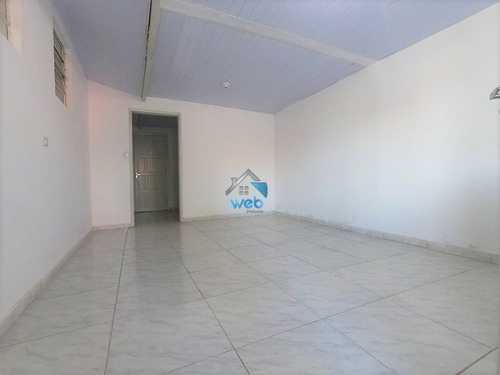 Imagem 18 de 30 de Uma Ótima Oportunidade Para Você, Que Está Procurando Por Imóveis No Cajuru, São Duas Casas De 75m² Cada, Em Um Terreno De 300m² No Conjunto Mercúrio, Com Fácil Acesso À Br-277. - Ca01674 - 70162767
