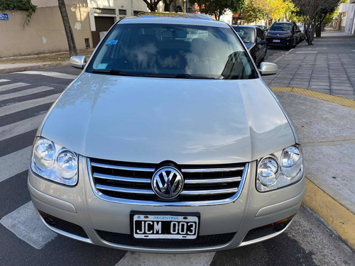 Volkswagen Bora 2.0 2010