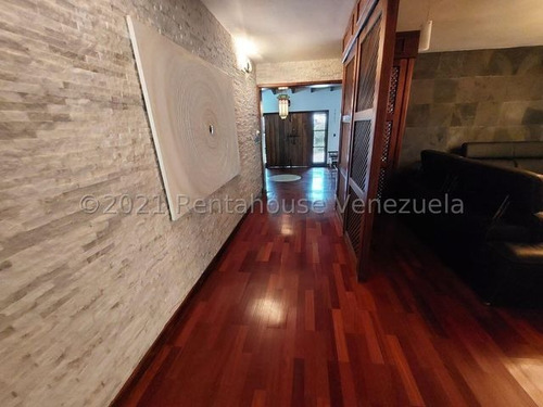 Imagen 4 de 21 de Livy Ramírez Vende Casa En Macaracuay Mls #23-13420