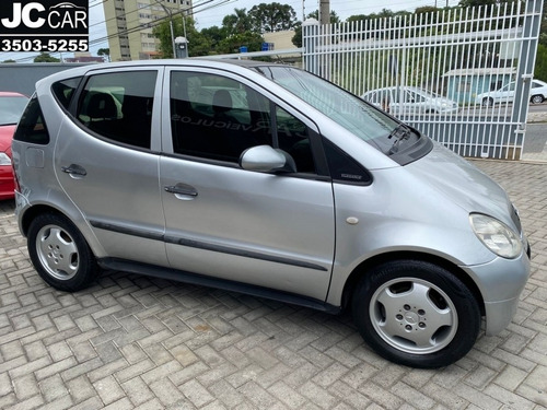 Imagem 3 de 8 de Mercedes A 190 Elegance 1.9