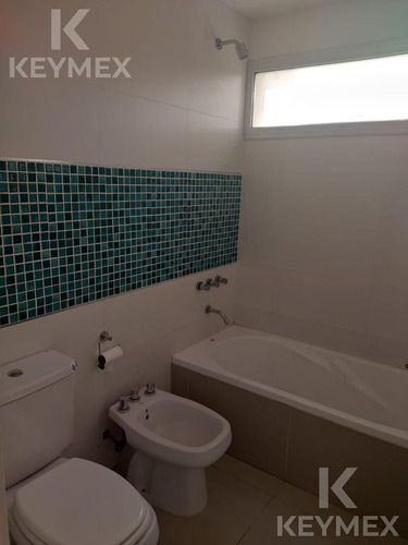 Departamento De Un Dormitorio Con Cochera En Centro De La Plata - Diagonal 77 Entre 8 Y 43