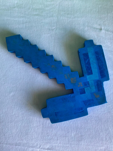 Pico Celeste Minecraft Goma Eva (Usado)