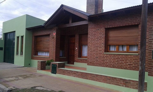 Imagen 1 de 11 de Casa En Venta En Tandil