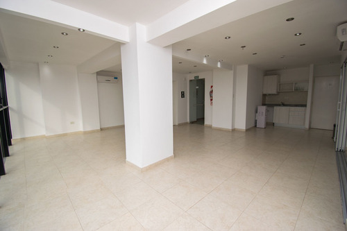 Imagen 4 de 8 de Oficina En Venta. Puerto Amarras. Torre Ii.-