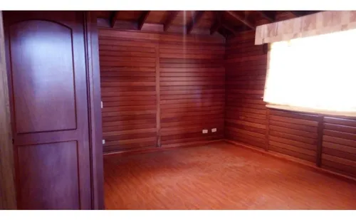 Vendo Lote Con Chalet Y 9 Caballerizas