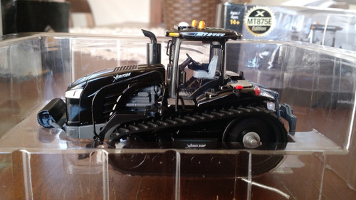 Miniatura Trator Challenger Mt875e 1/64 Speccast Black Edit.