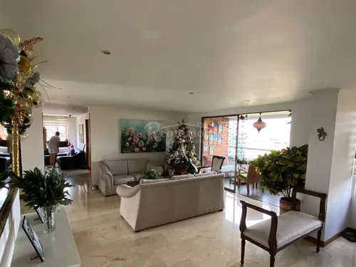 Apartamento En Venta En Los Balsos. Cod V776099