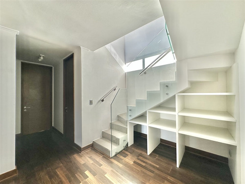 Penthouse Dúplex: El Rodeo / Clínica Alemana