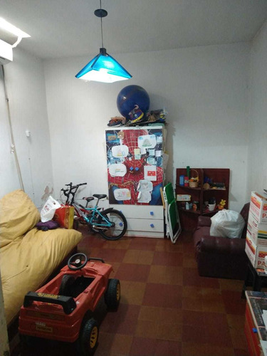 Oportunidad, Venta. Casa, Con Local Comercial Y Departamento Monoambiente Al Fondo, Ubicado En San Justo, La Matanza.