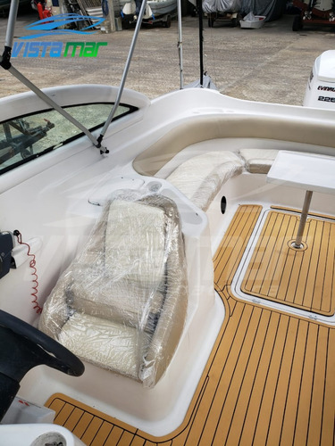 Imagem 7 de 8 de Lancha Real 24 Motor Evinrude 225hp