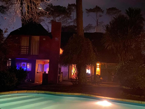 Pinares, 4 Dormitorios, Piscina, Alquilo, Punta Del Este