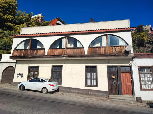 Hermosa Casona Antigua, 7d-3b, En Valparaíso