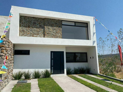 Preciosa Casa A Doble Altura En Cañadas Del Arroyo, 4ta Reca