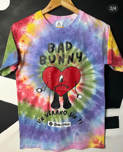 Camisa De Colores Estampado Bad Bunny Talla S