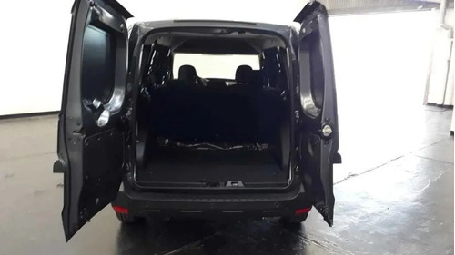 Imagen 13 de 25 de Renault Kangoo Confort 5 Asientos 1,6 Tasa 42,9 % Anual (jp)