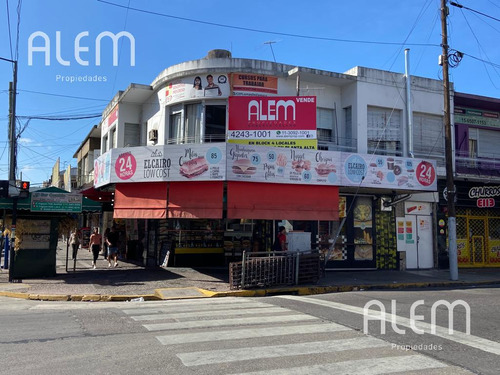 Inmueble Comercial Con 4 Locales Y 2 Departamentos