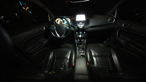 Ford Fiesta Kinetic 1.6 Titanium 120cv