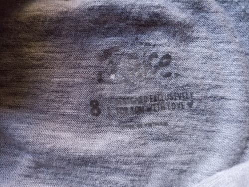 Playera Manga Corta Gris Justice Talla 8 (Usado)