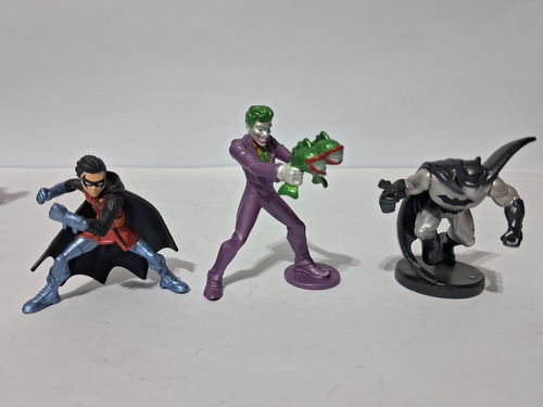 Batman 20 Mini Figuras 5cm Sunny Coleção Completa (Usado)
